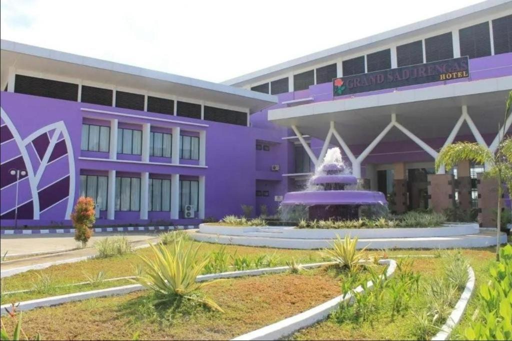 Kyriad Sadurengas Hotel Tanah Grogot Εξωτερικό φωτογραφία